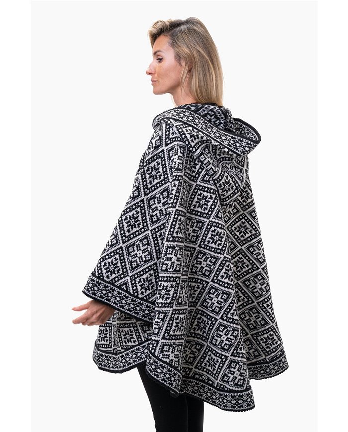 Muhu woolen poncho