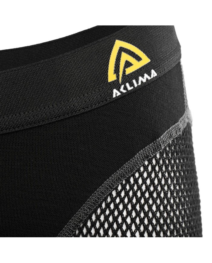 WoolNet Longs, Woman